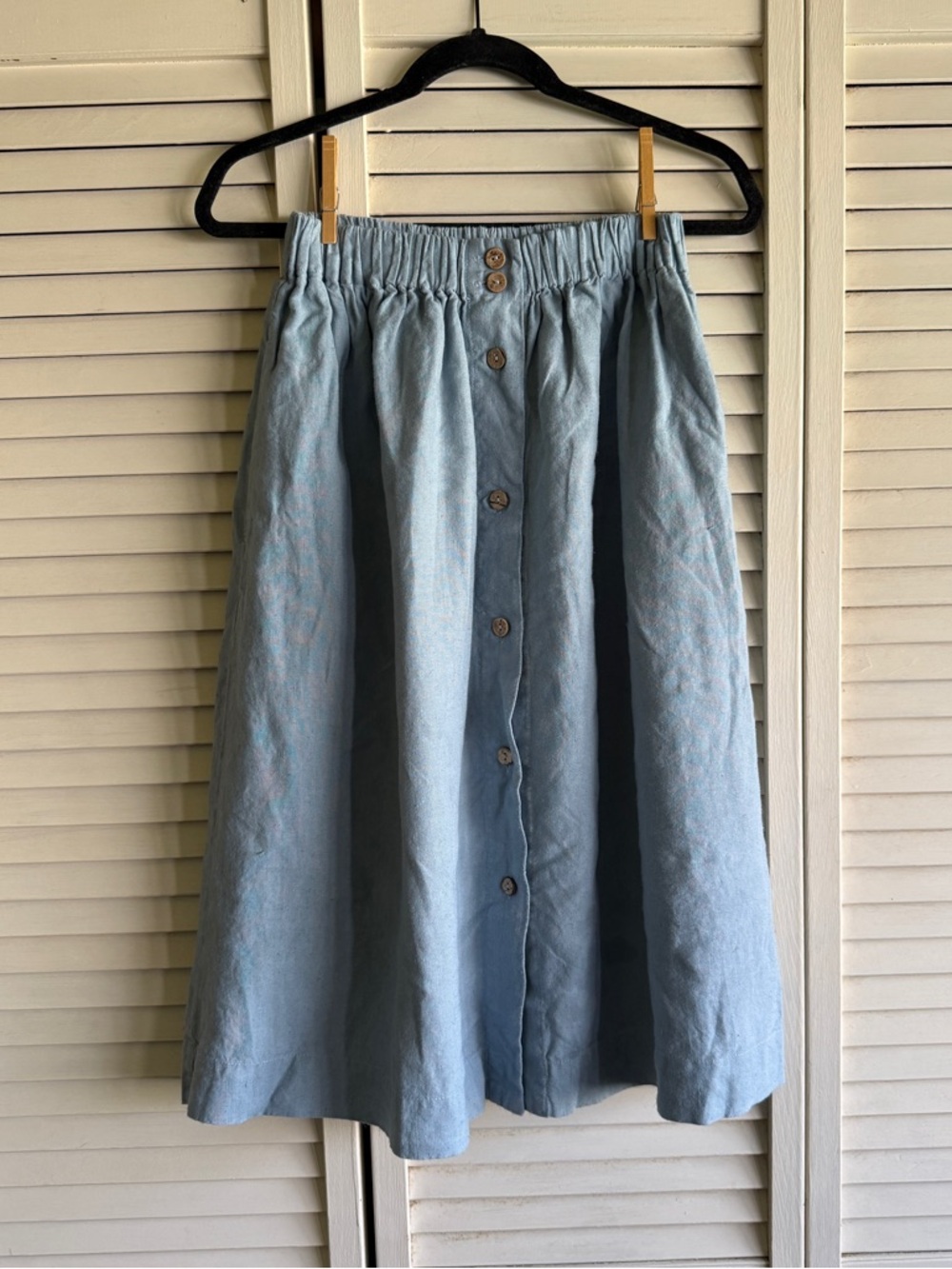 notPREFECTLINEN Women’s MARSEILLE Small Swedish Blue Wood Button Midi Skirt
